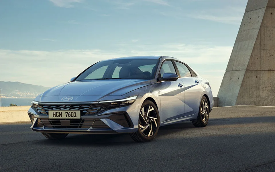 Hyundai Elantra is the Best Sedans Cheap Used Cars in UAE